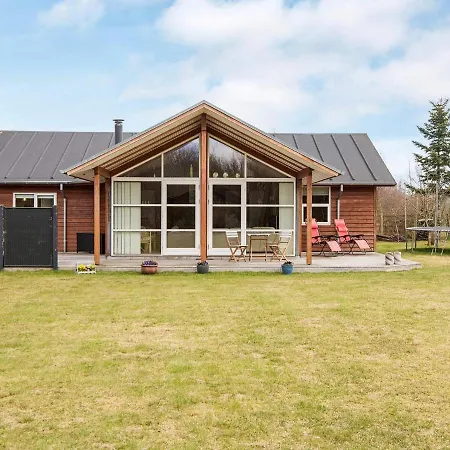 8 Person In Hébergement de vacances Glesborg